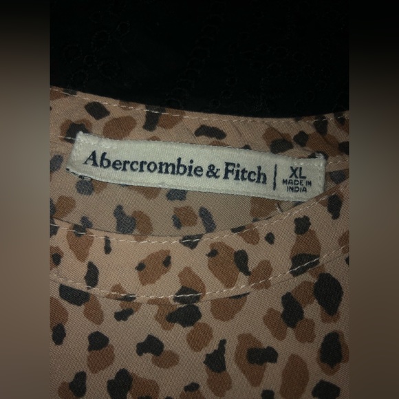 Abercrombie and Fitch Leopard Print Tee - Picture 3 of 3